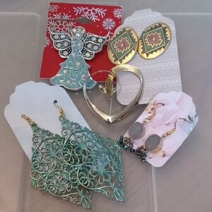 Earring & Brooch Bundle Of 5